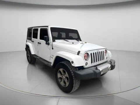 White 2018 Jeep Wrangler JK Unlimited Sahara for sale in Chillicothe, MO