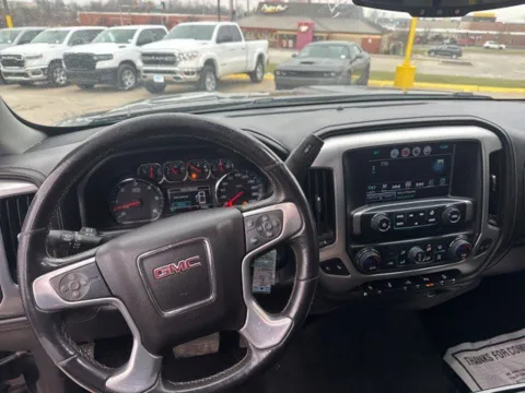 More photos of 2018 GMC Sierra 1500 SLE at MAG CDJR, MO