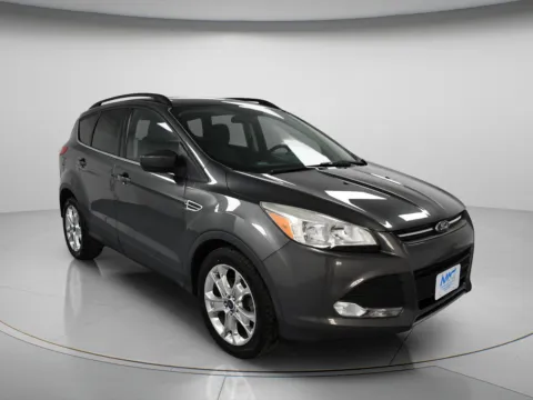 Photos of 2016 Ford Escape SE for sale in Chillicothe, MO at MAG CDJR