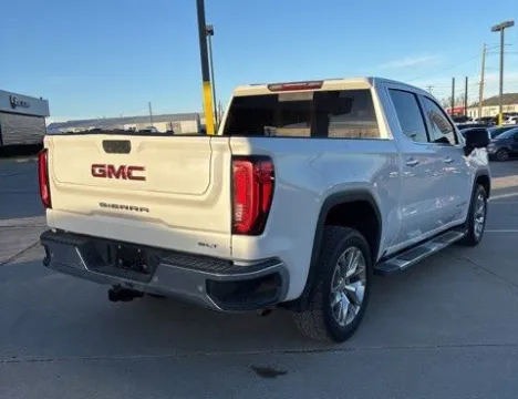 More photos of 2019 GMC Sierra 1500 SLT at MAG CDJR, MO