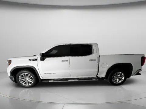 More photos of 2019 GMC Sierra 1500 SLT at MAG CDJR, MO