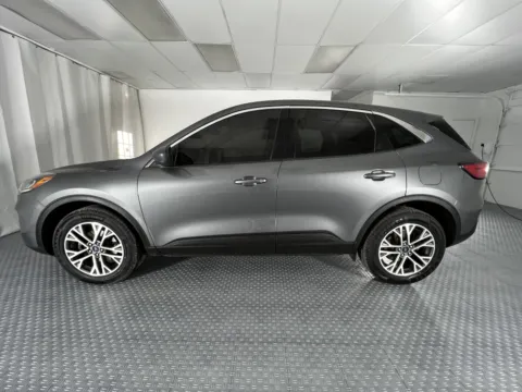 More photos of 2022 Ford Escape SEL at MAG CDJR, MO