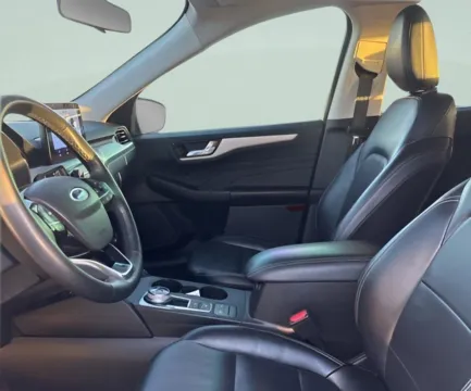 More photos of 2022 Ford Escape SEL at MAG CDJR, MO