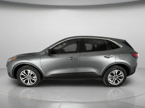 More photos of 2022 Ford Escape SEL at MAG CDJR, MO