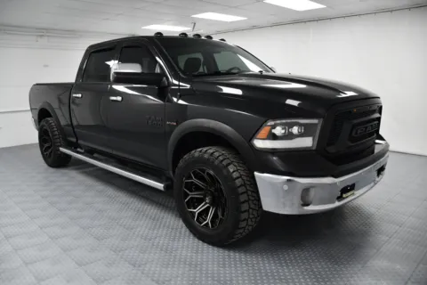 Black 2017 Ram 1500 Laramie for sale in Chillicothe, MO