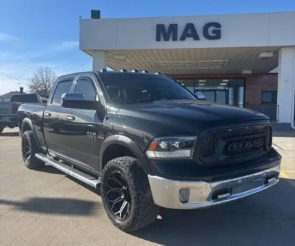 Black 2017 Ram 1500 Laramie for sale in Chillicothe, MO