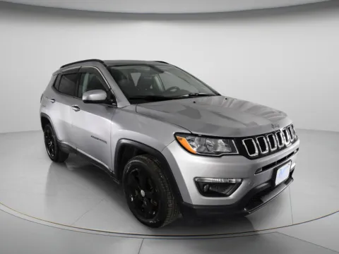 Silver 2019 Jeep Compass Latitude for sale in Chillicothe, MO