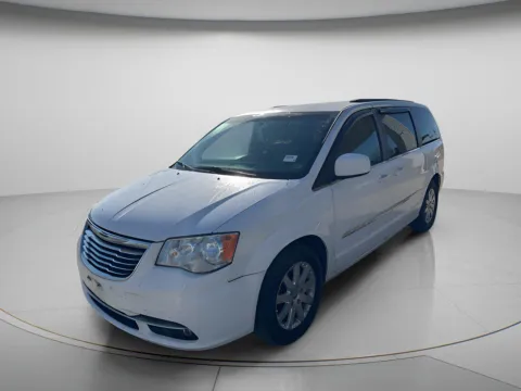 Photos of 2014 Chrysler Town & Country Touring for sale in Chillicothe, MO at MAG CDJR