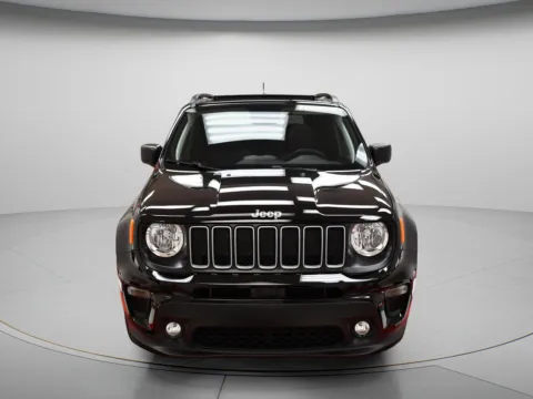 Photos of 2023 Jeep Renegade Latitude for sale in Chillicothe, MO at MAG CDJR