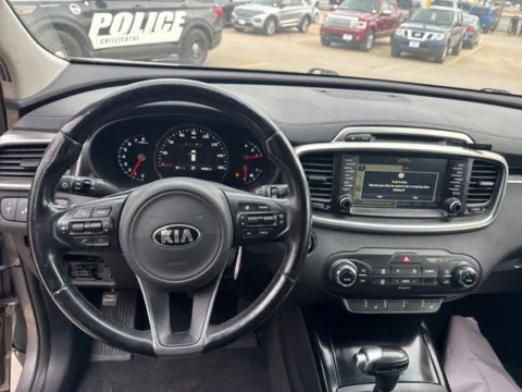 Another view of 2016 Kia Sorento SX for sale in Chillicothe, MO at MAG CDJR