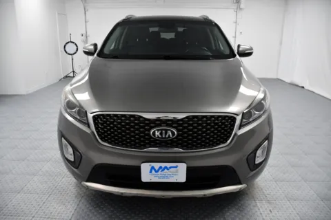 Photos of 2016 Kia Sorento SX for sale in Chillicothe, MO at MAG CDJR