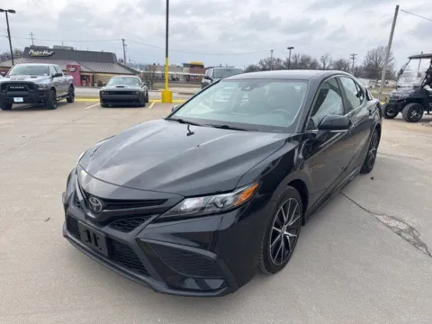 Photos of 2023 Toyota Camry SE for sale in Chillicothe, MO at MAG CDJR