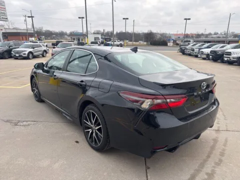 More photos of 2023 Toyota Camry SE at MAG CDJR, MO