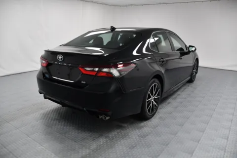More photos of 2023 Toyota Camry SE at MAG CDJR, MO