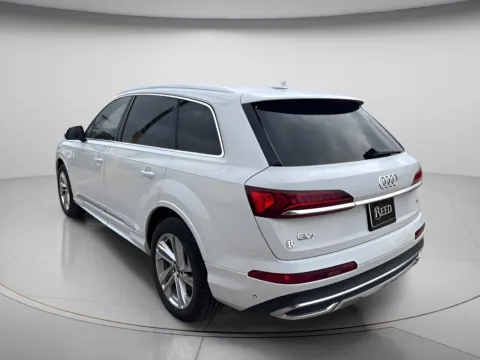 More photos of 2020 Audi Q7 Premium Plus at MAG CDJR, MO
