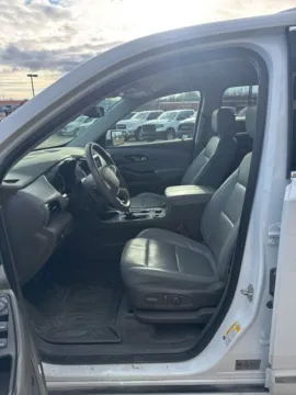 More photos of 2020 Chevrolet Traverse Premier at MAG CDJR, MO