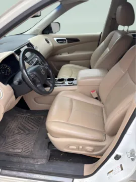 More photos of 2016 Nissan Pathfinder SL at MAG CDJR, MO