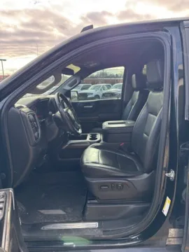 More photos of 2020 Chevrolet Silverado 1500 RST at MAG CDJR, MO