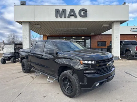 Black 2020 Chevrolet Silverado 1500 RST for sale in Chillicothe, MO