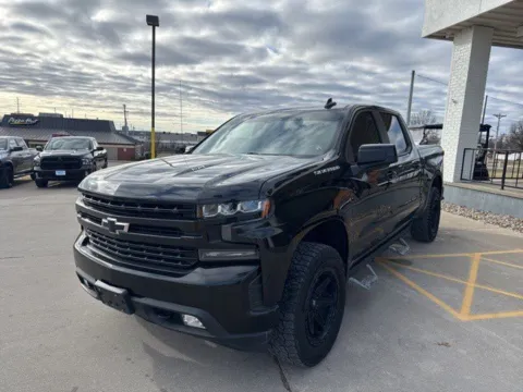 Photos of 2020 Chevrolet Silverado 1500 RST for sale in Chillicothe, MO at MAG CDJR