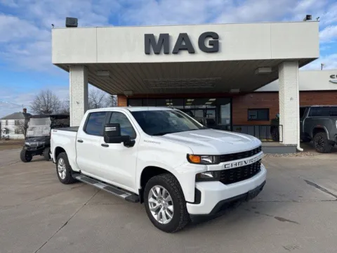 White 2021 Chevrolet Silverado 1500 Custom for sale in Chillicothe, MO