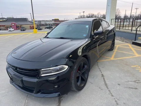 Photos of 2016 Dodge Charger R/T for sale in Chillicothe, MO at MAG CDJR