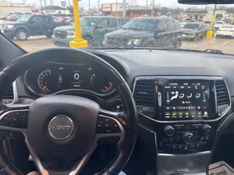 More photos of 2021 Jeep Grand Cherokee Limited at MAG CDJR, MO