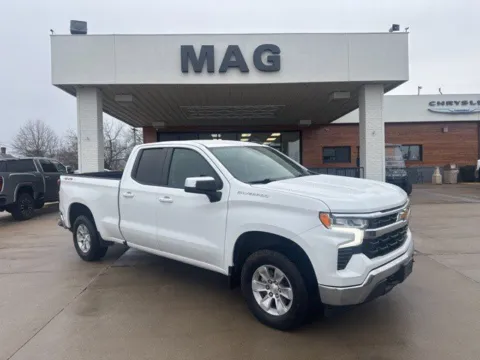 White 2023 Chevrolet Silverado 1500 LT for sale in Chillicothe, MO