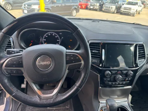 Another view of 2020 Jeep Grand Cherokee Overland for sale in Chillicothe, MO at MAG CDJR