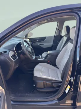 More photos of 2020 Chevrolet Equinox LS at MAG CDJR, MO