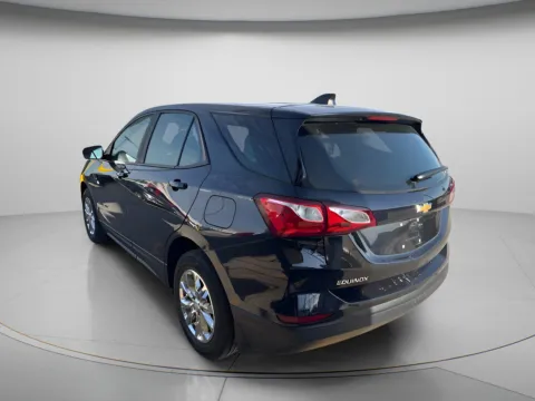 More photos of 2020 Chevrolet Equinox LS at MAG CDJR, MO