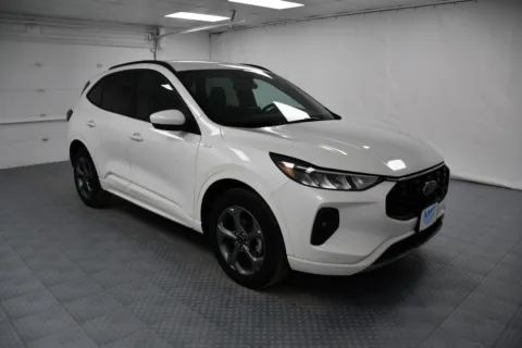 White 2024 Ford Escape ST-Line Select for sale in Chillicothe, MO