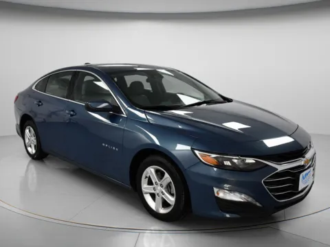 Blue 2024 Chevrolet Malibu LT for sale in Chillicothe, MO