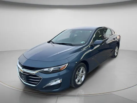 Photos of 2024 Chevrolet Malibu LT for sale in Chillicothe, MO at MAG CDJR