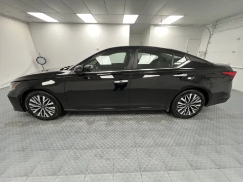 More photos of 2024 Nissan Altima 2.5 SV at MAG CDJR, MO
