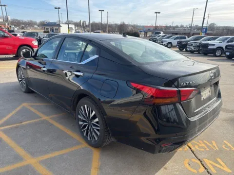 More photos of 2024 Nissan Altima 2.5 SV at MAG CDJR, MO