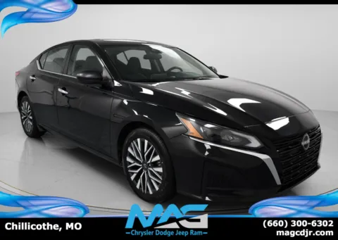 Black 2024 Nissan Altima 2.5 SV for sale in Chillicothe, MO