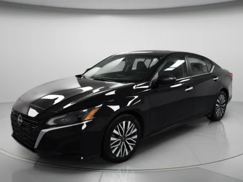 Another view of 2024 Nissan Altima 2.5 SV for sale in Chillicothe, MO at MAG CDJR