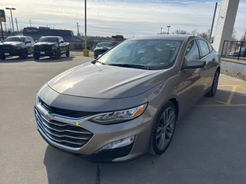 Photos of 2024 Chevrolet Malibu LT for sale in Chillicothe, MO at MAG CDJR