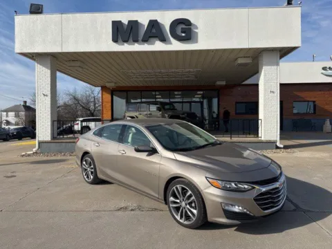 Gray 2024 Chevrolet Malibu LT for sale in Chillicothe, MO