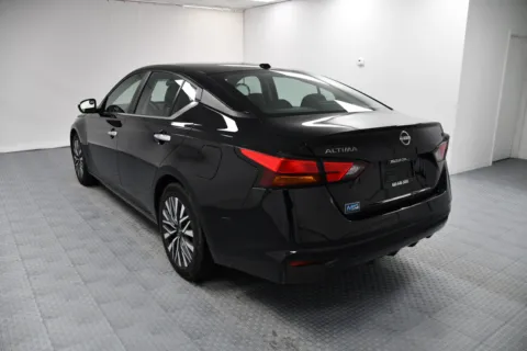 More photos of 2024 Nissan Altima 2.5 SV at MAG CDJR, MO