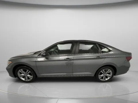 More photos of 2024 Volkswagen Jetta SE at MAG CDJR, MO