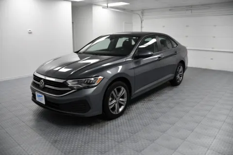 Another view of 2024 Volkswagen Jetta SE for sale in Chillicothe, MO at MAG CDJR