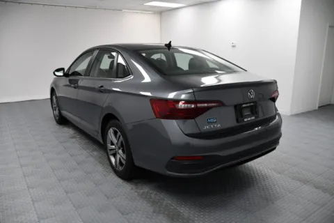 More photos of 2024 Volkswagen Jetta SE at MAG CDJR, MO