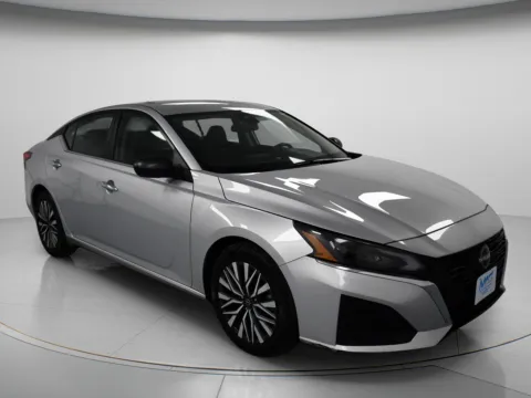 Silver 2024 Nissan Altima 2.5 SV for sale in Chillicothe, MO