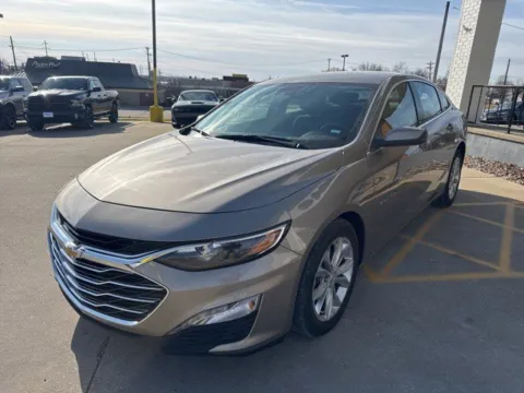 Photos of 2025 Chevrolet Malibu LT for sale in Chillicothe, MO at MAG CDJR