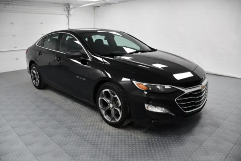 Black 2024 Chevrolet Malibu LT for sale in Chillicothe, MO