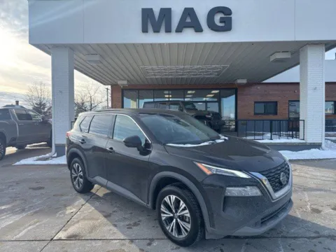 Black 2021 Nissan Rogue SV for sale in Chillicothe, MO