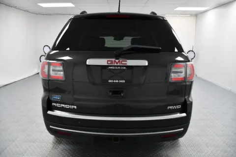 More photos of 2016 GMC Acadia SLT at MAG CDJR, MO