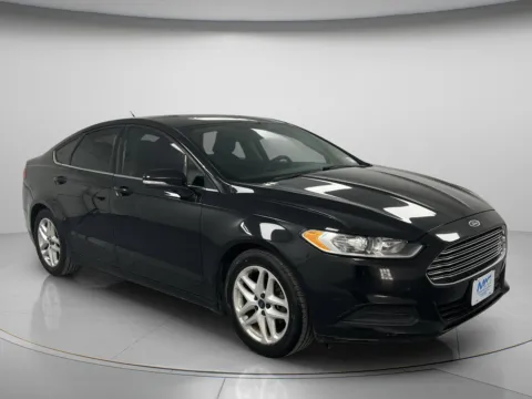 Black 2015 Ford Fusion SE for sale in Chillicothe, MO